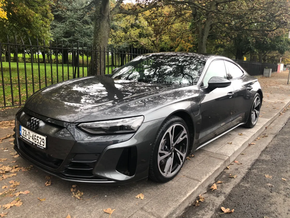 2023 AUDI eTRON GT PAN ROOF LONG RANGE - Image 3