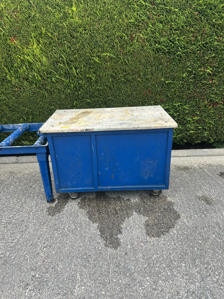 3-phase masonry saw with roller table and table. - Image 4