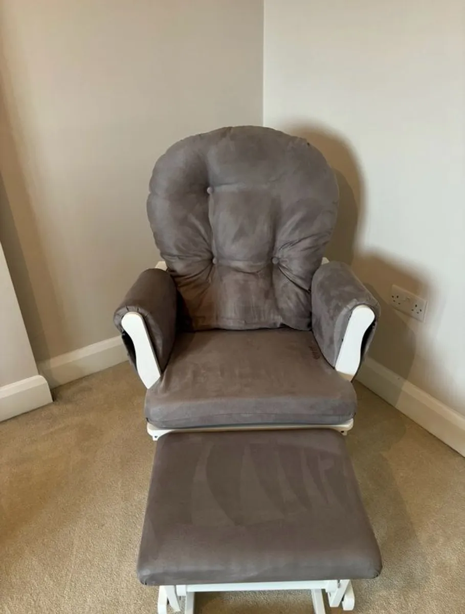 Babylo Brompton glider- feeding/nursery chair and footstool - Image 1