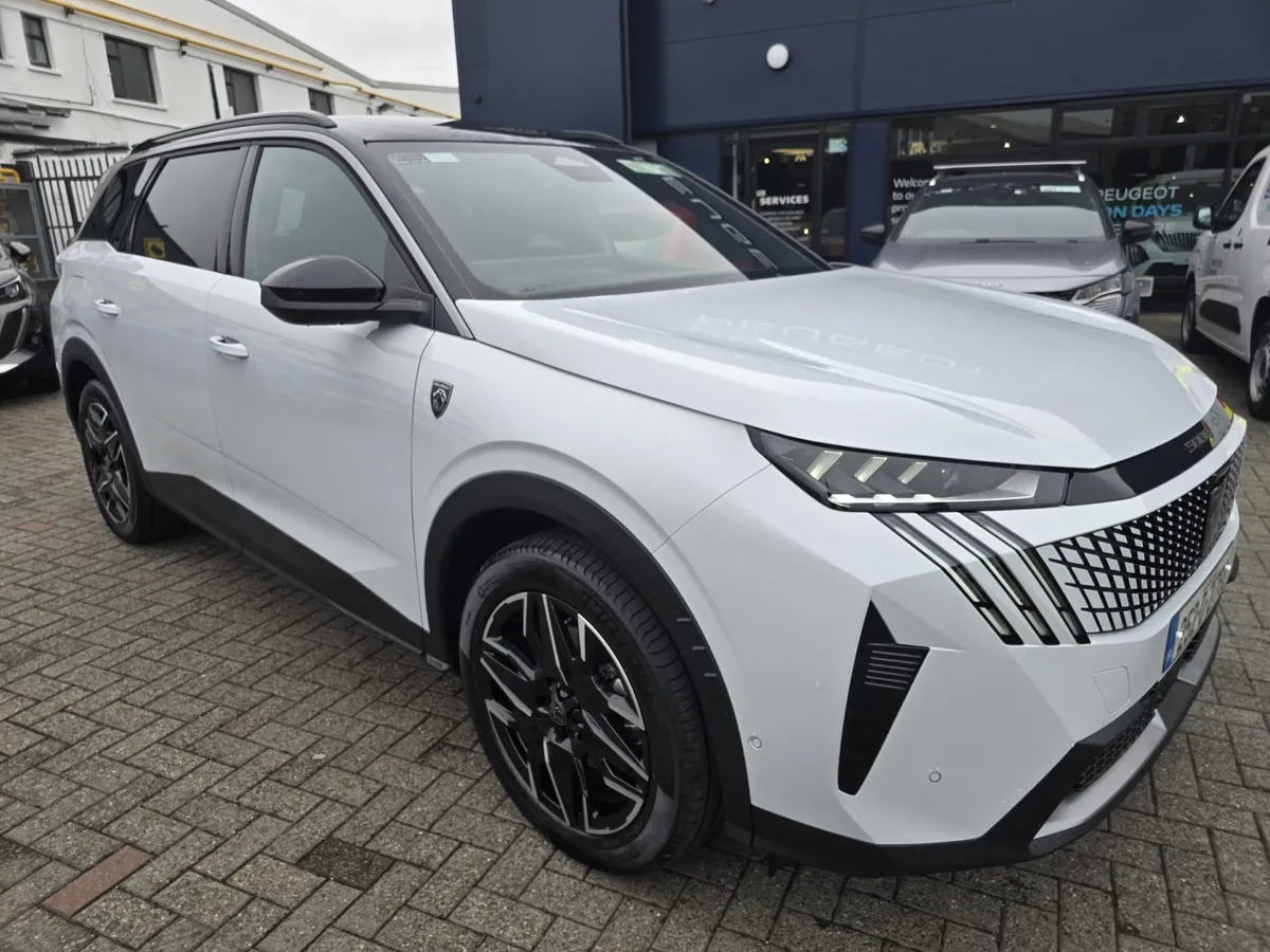2025 Peugeot 5008 GT hybrid scrappage offer - Image 1