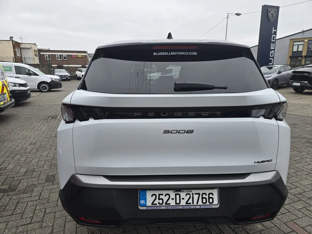 2025 Peugeot 5008 GT hybrid scrappage offer - Image 3