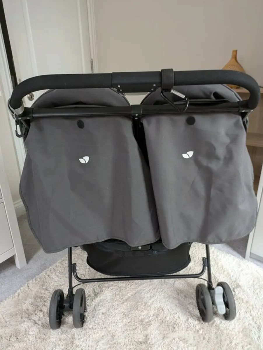 Joie Aire Double Buggy Near New Condition - Image 4