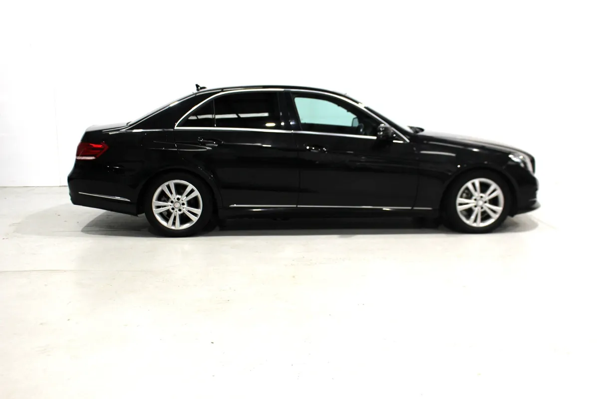 Mercedes-Benz E-Class 2015 E 220 BlueTEC - Image 4