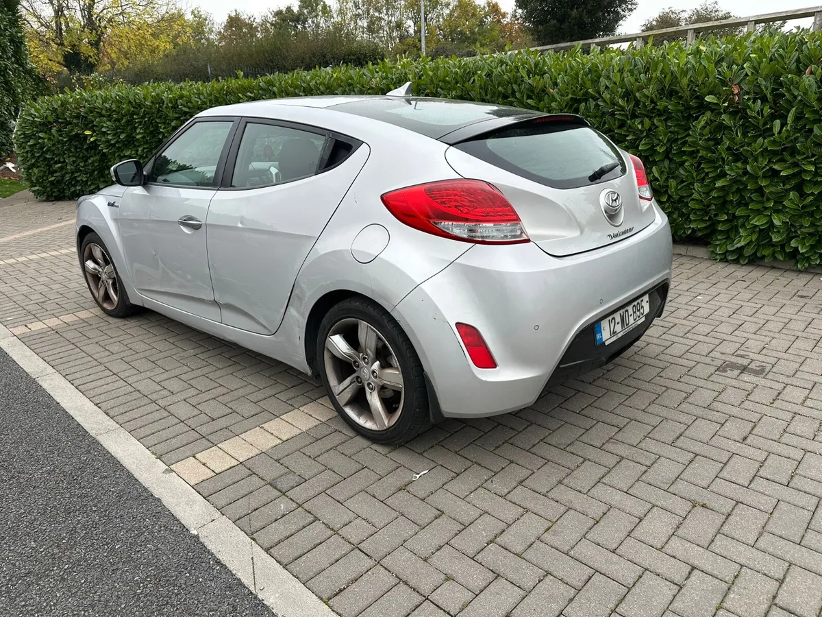 Hyundai Veloster 2012 - Image 4