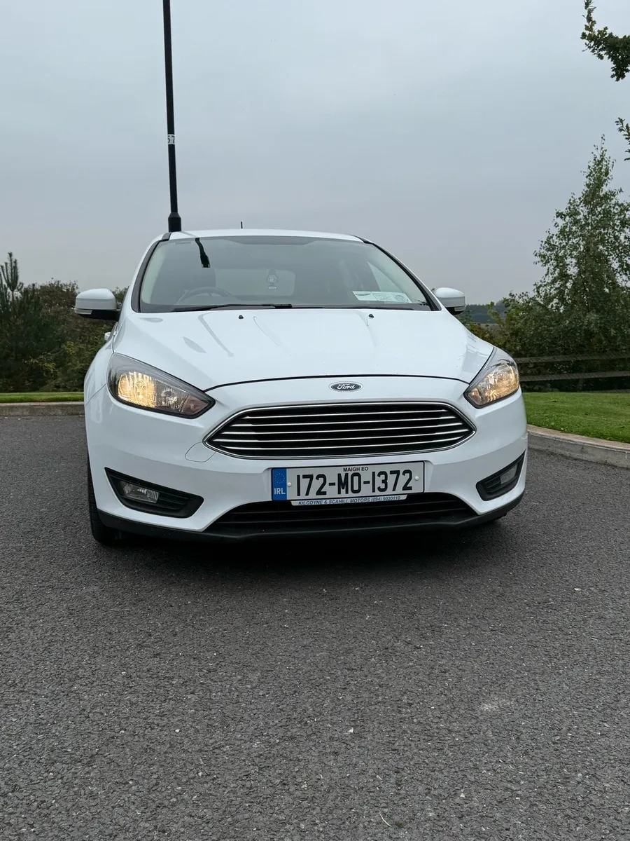 White Ford Focus 17 new NCT 09/27 - Image 1