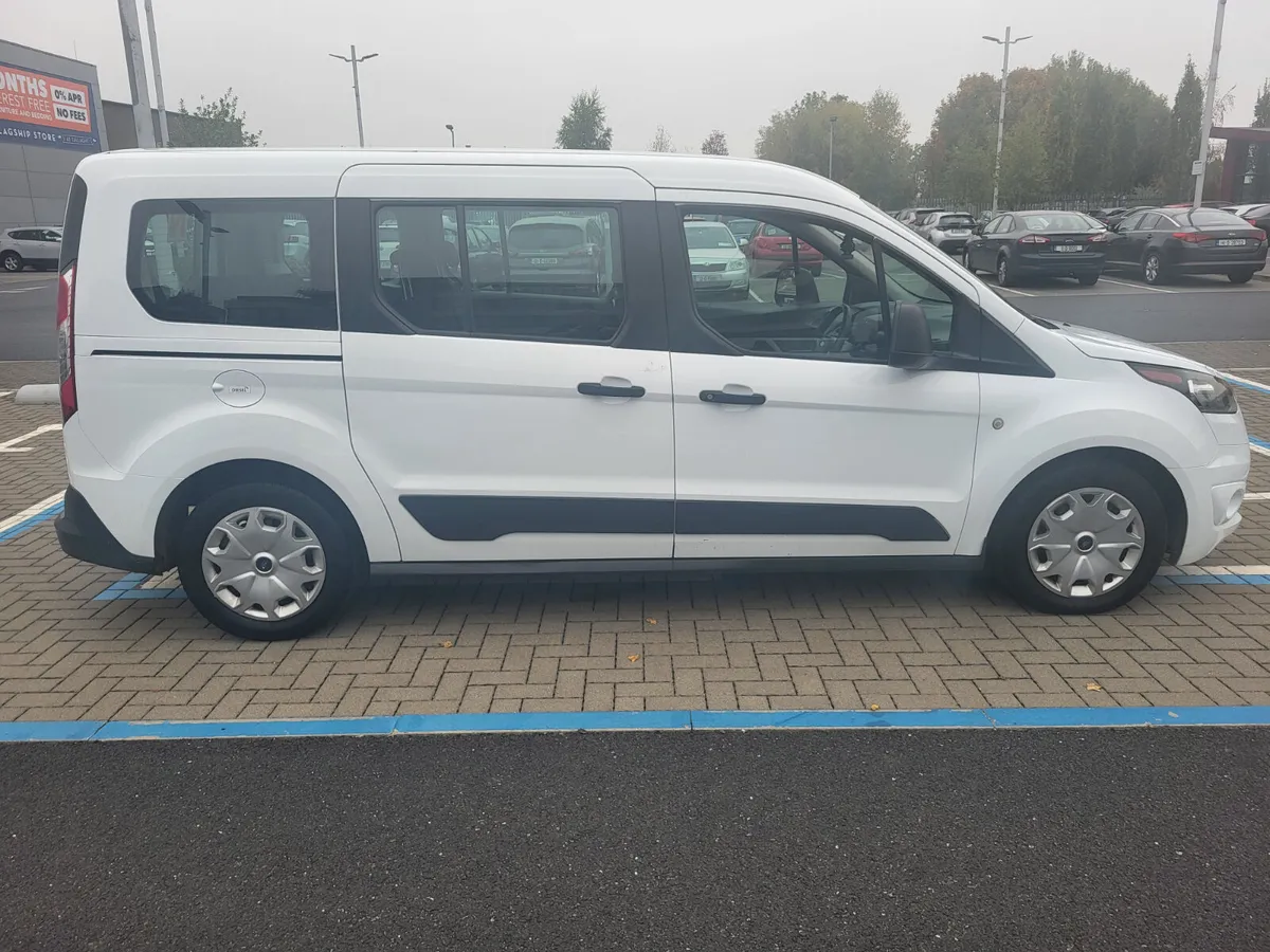 Ford Tourneo 2018 - Image 2
