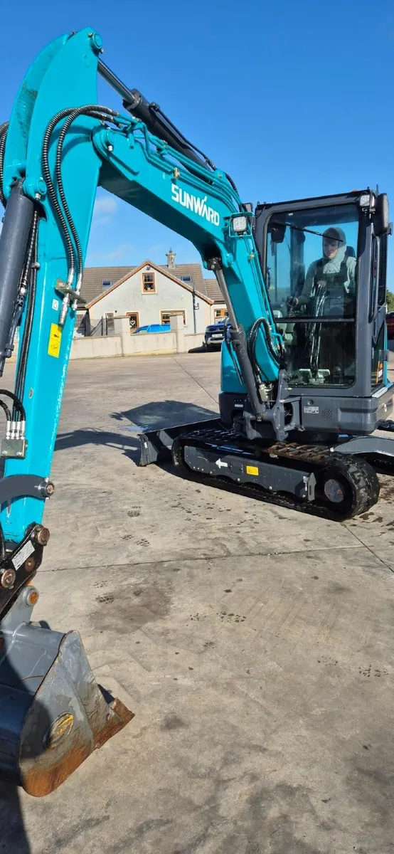 excavator - Image 4