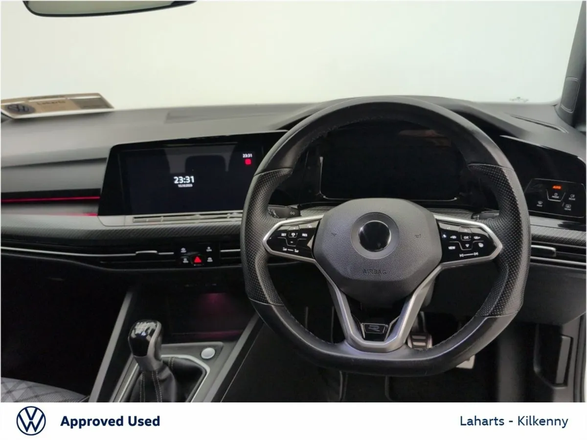 Volkswagen Golf R-line 2.0tdi 5DR 150HP - Image 4