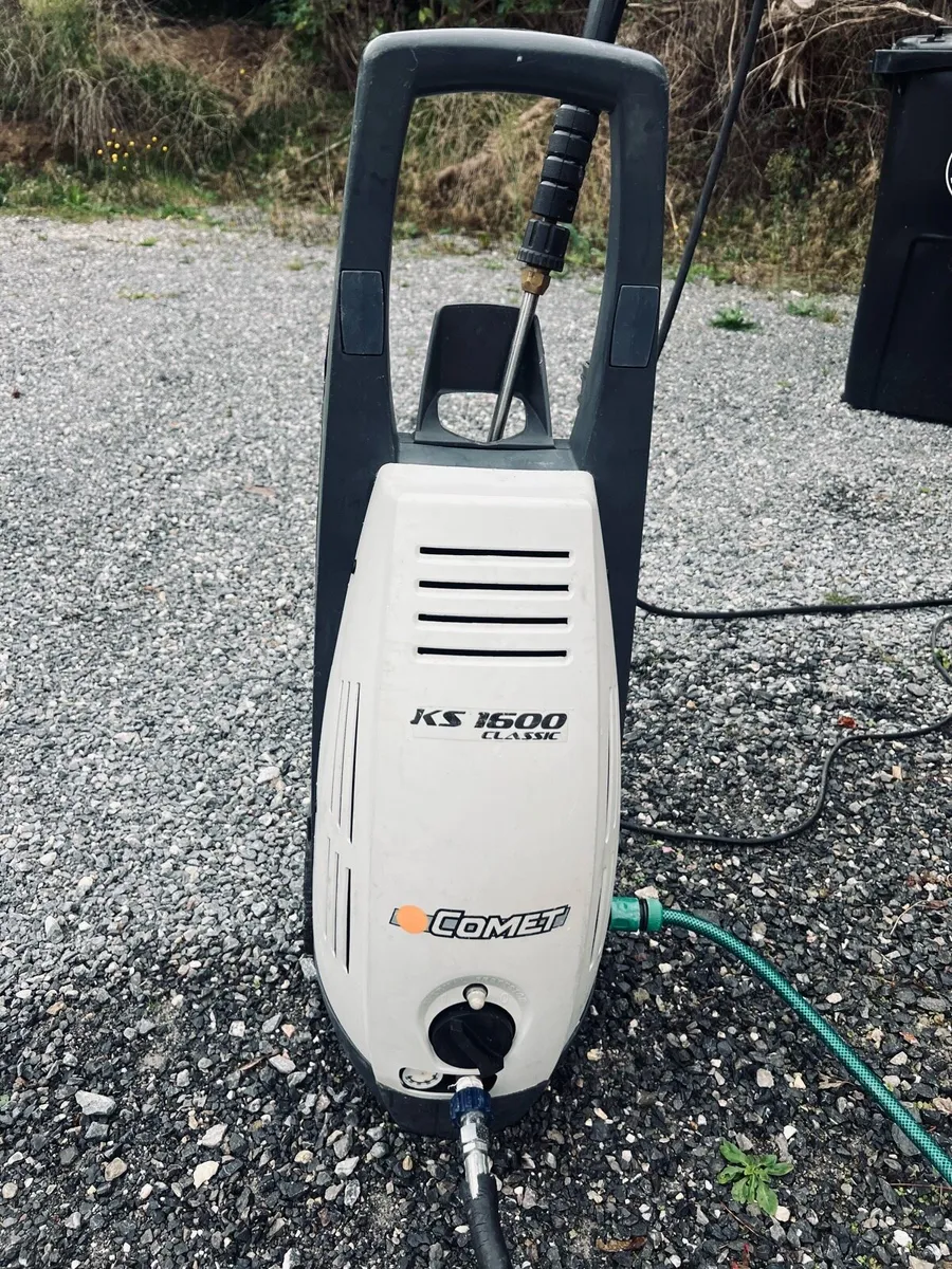 Comet pressure washer - Image 1