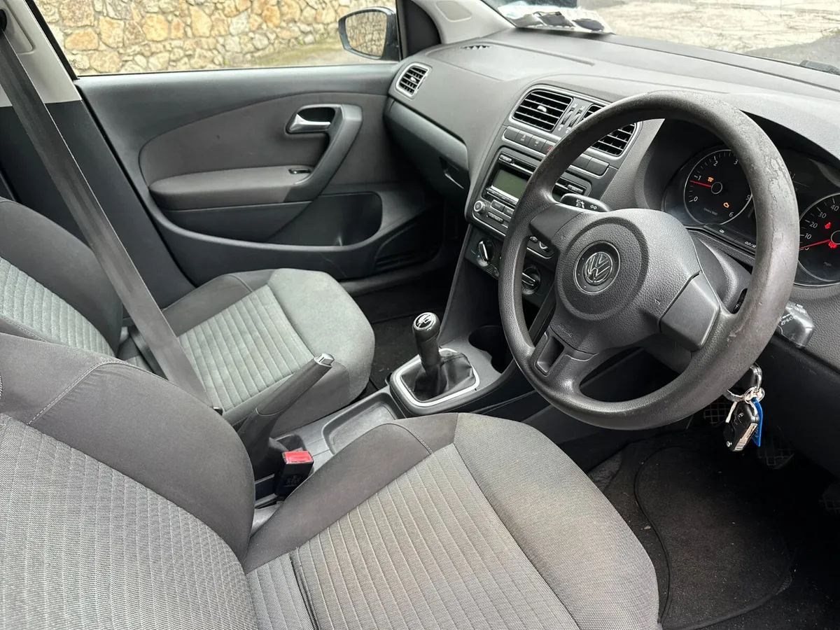Volkswagen Polo 2011 - Image 4