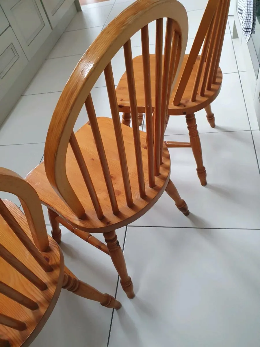 4 solid wood dining chairs - Image 3