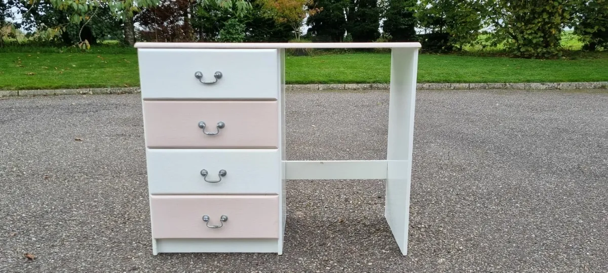 Dressing table - Image 2