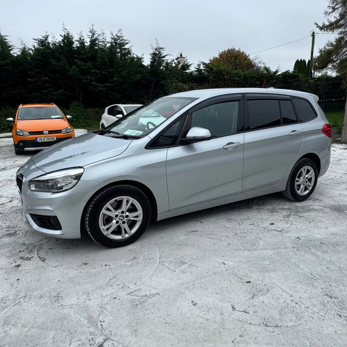 BMW 2-Series 2016 7 Seater - Image 4