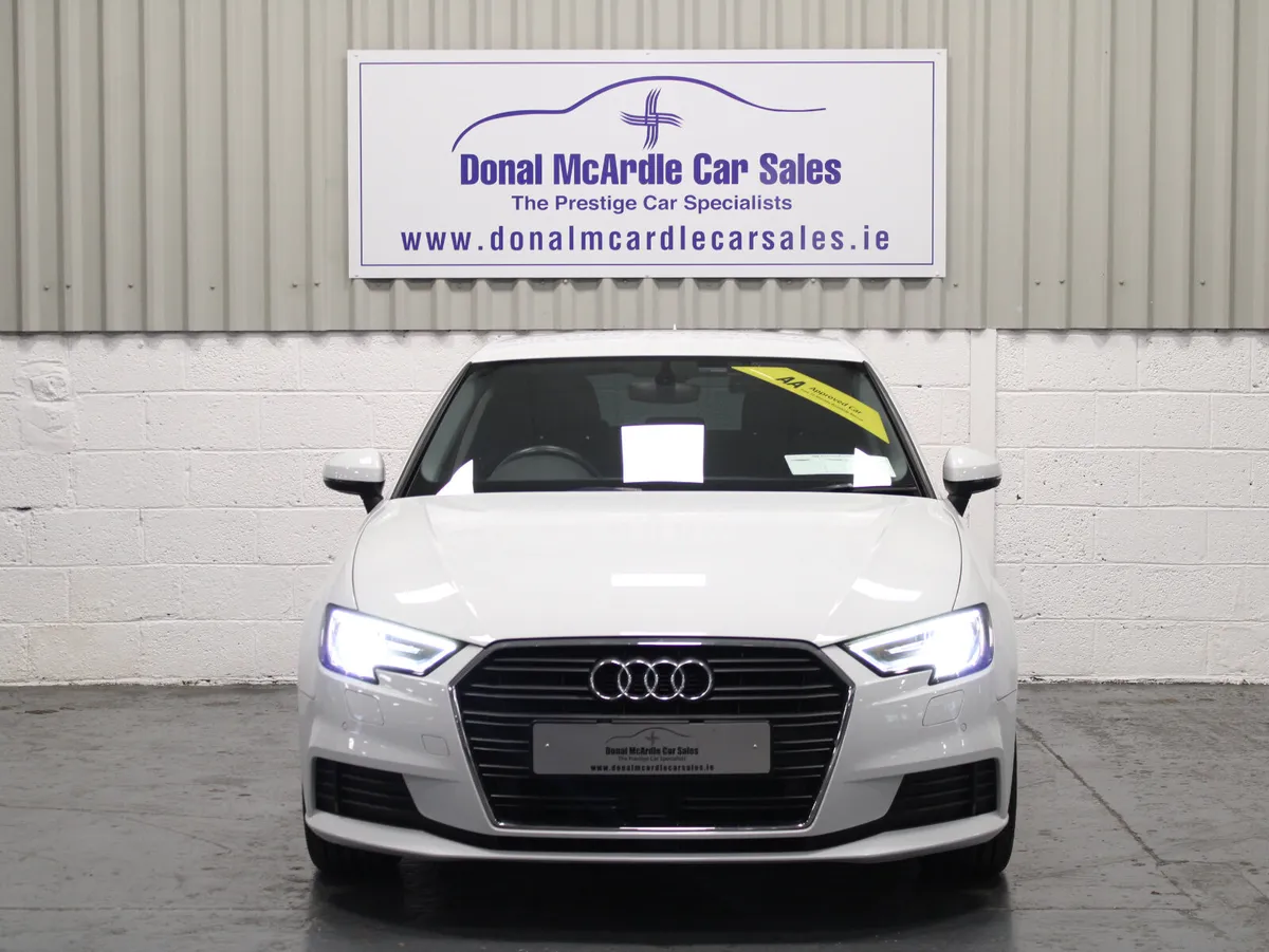 2017 (172) AUDI A3 HATCHBACK - Image 3