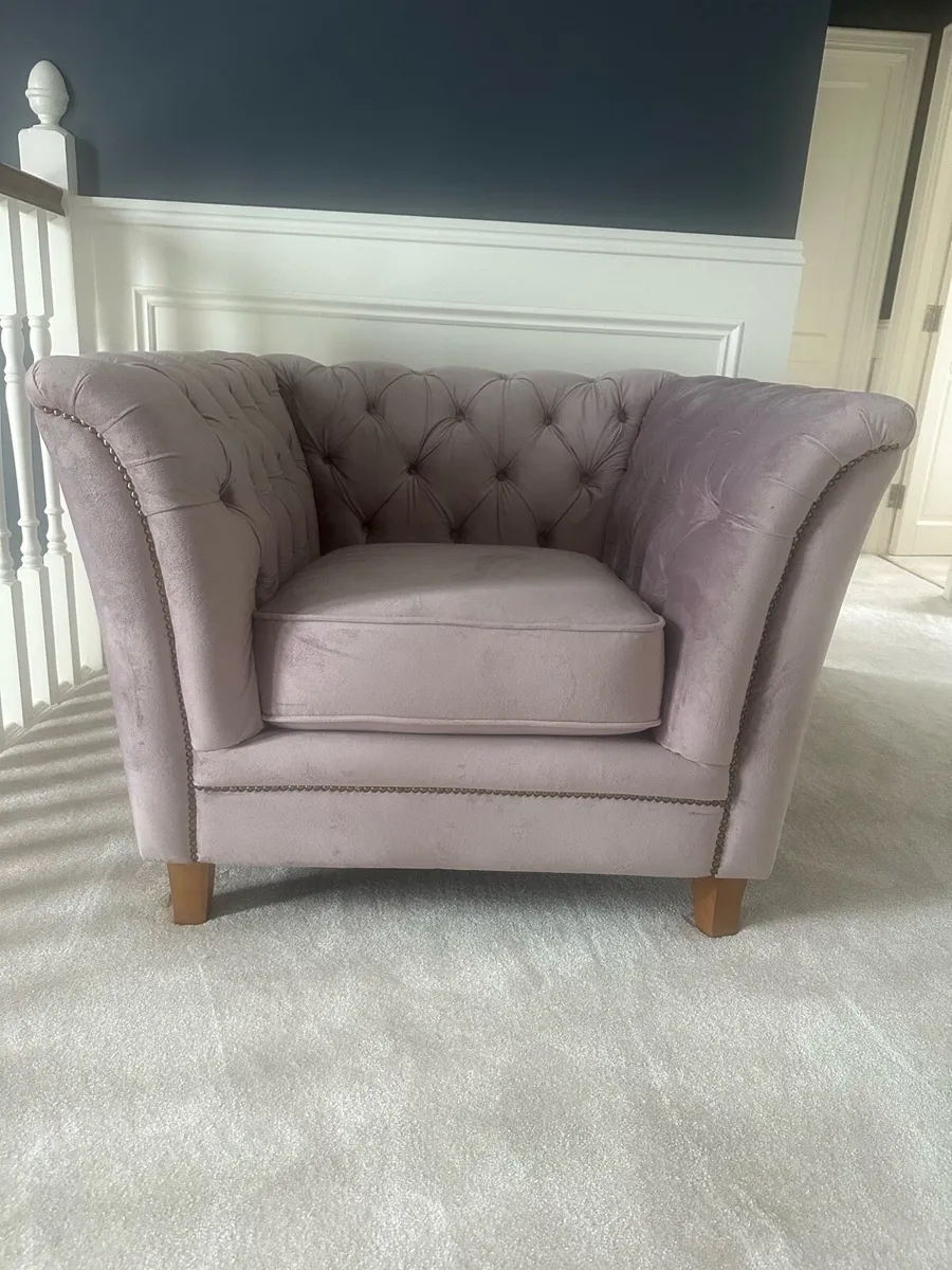 Dusty Pink Chenille Snuggle Single Chair - Image 1