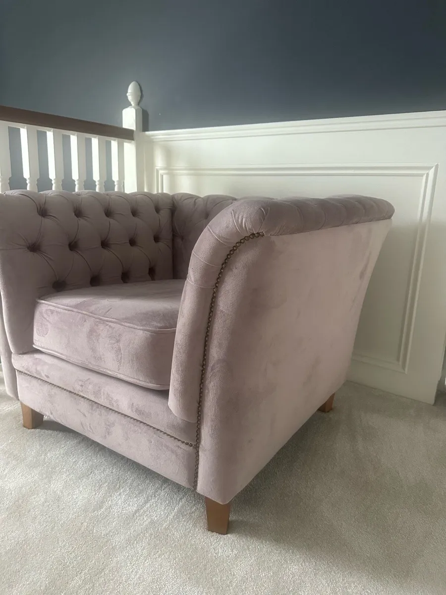 Dusty Pink Chenille Snuggle Single Chair - Image 3