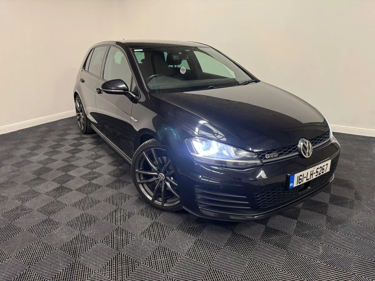 2016 Volkswagen Golf GTD DSG - Image 1