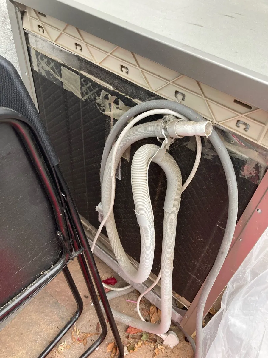 Dishwasher - Image 3