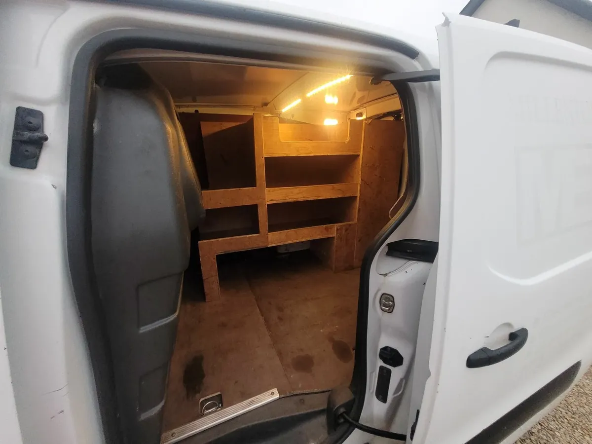 Citroen Berlingo 2017 - Image 2