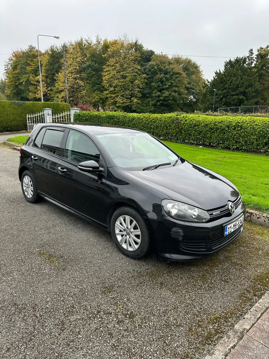 Volkswagen Golf 1.6 TDI 105HP - Image 1