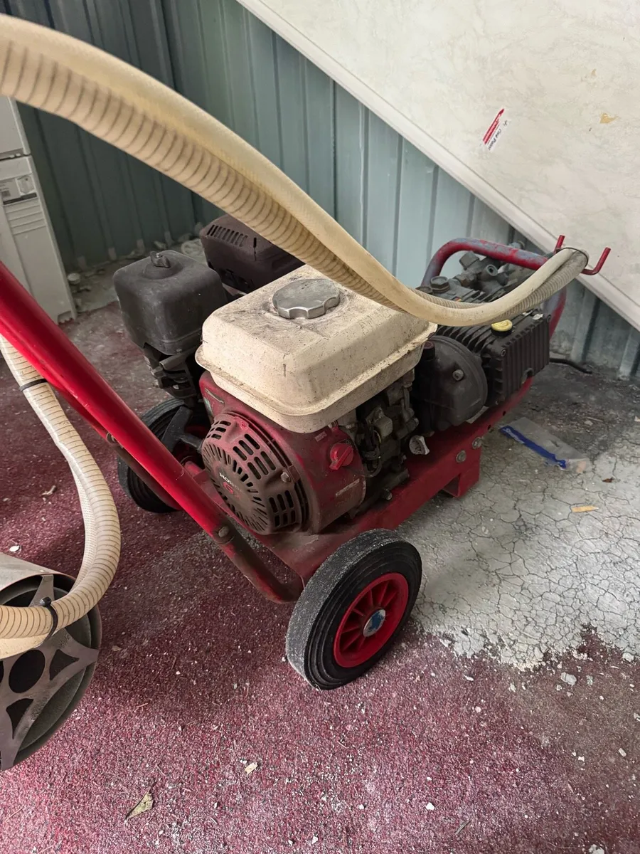 Honda Powerwasher - Image 2