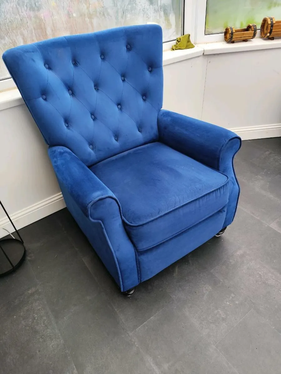Recliner Armchair - Image 1