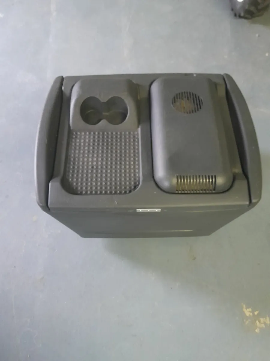 Cooler box and heat box - Image 1