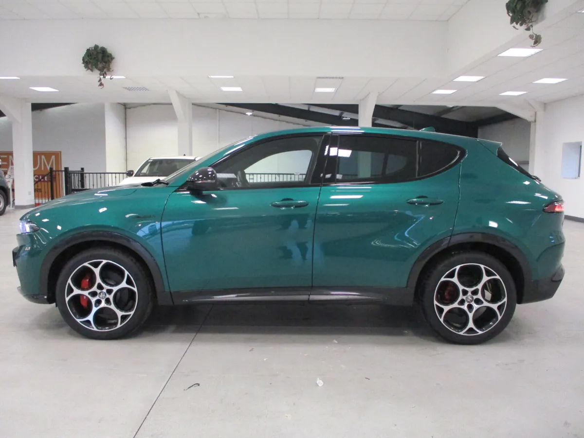 Alfa Romeo Tonale  VELOCE 1.5 MHEV 160 BHP 2025 - Image 1