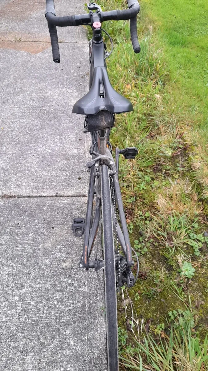 Full carbon ladies road bike - Image 4