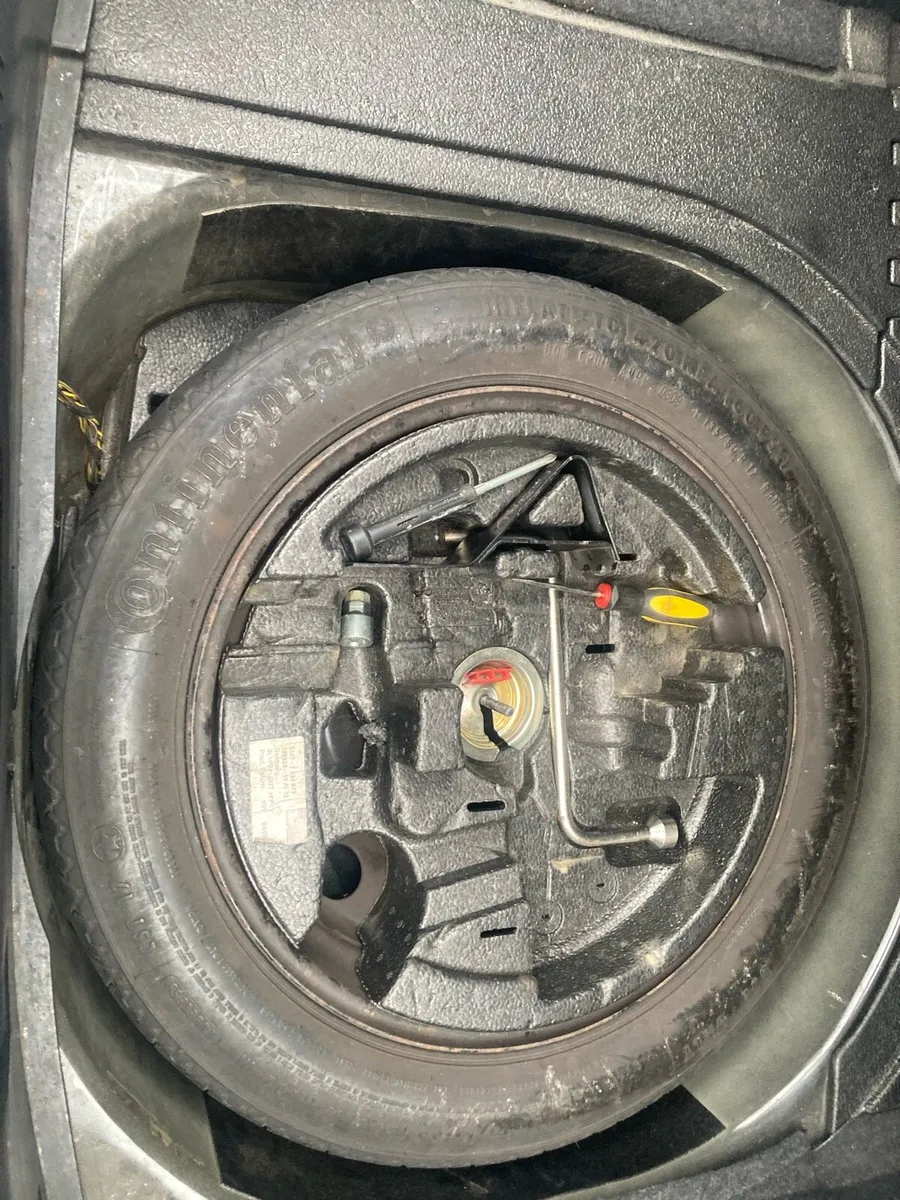 BMW E60 - Image 2
