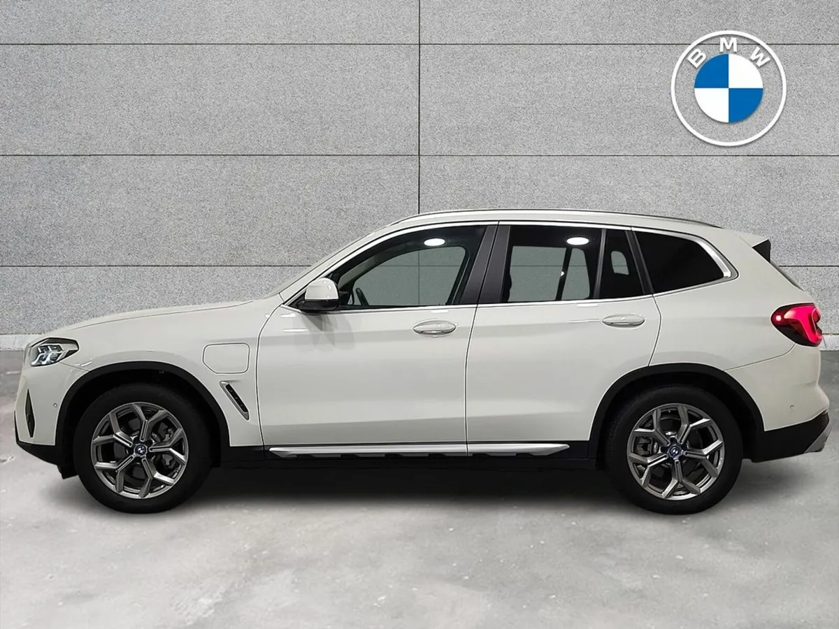 BMW X3 xDrive30e xLine - Image 3