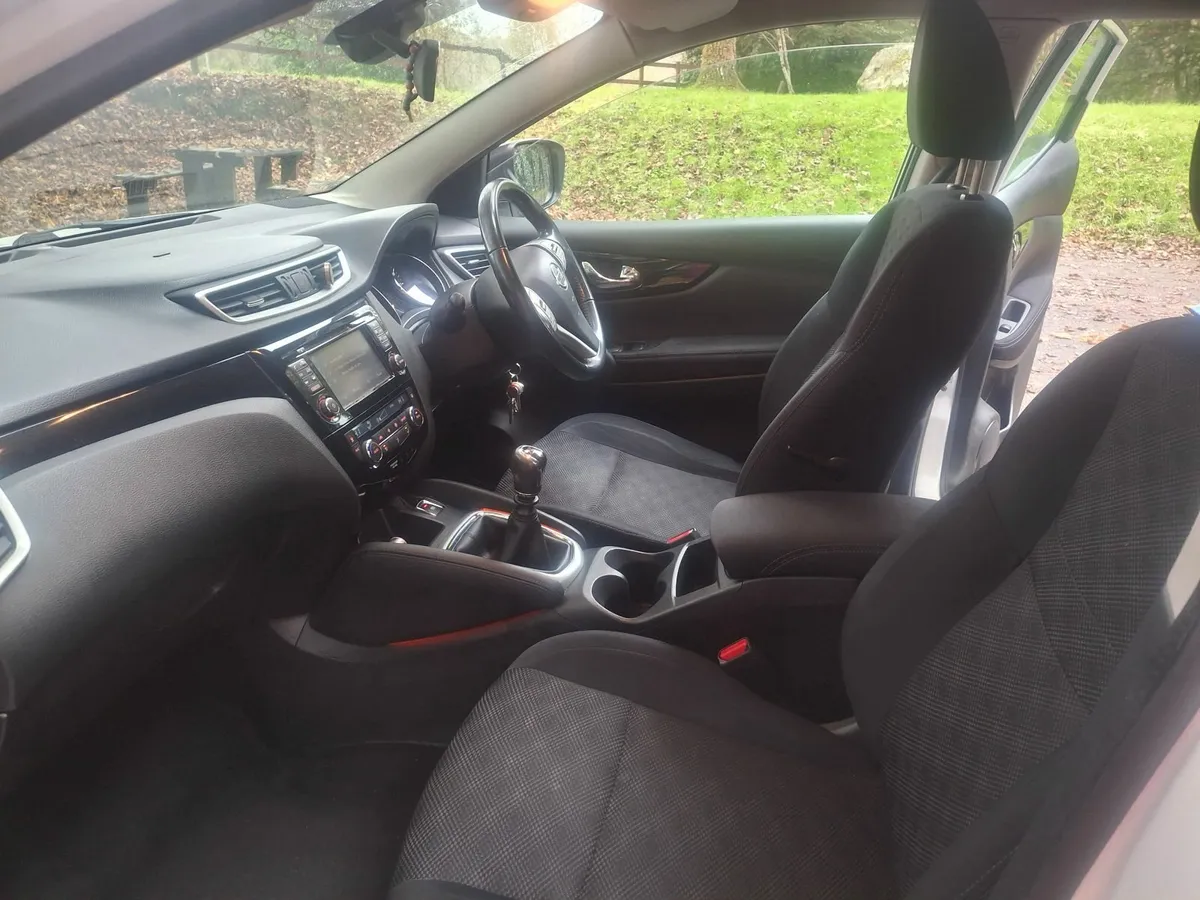 Nissan Qashqai 2017 - Image 4