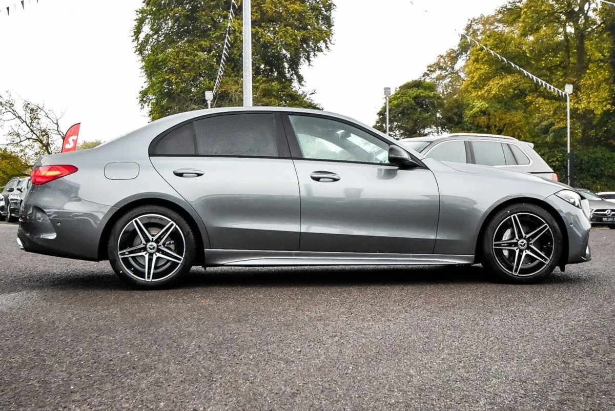 Mercedes-Benz C-Class C200d AMG Night Pack NEW - Image 4