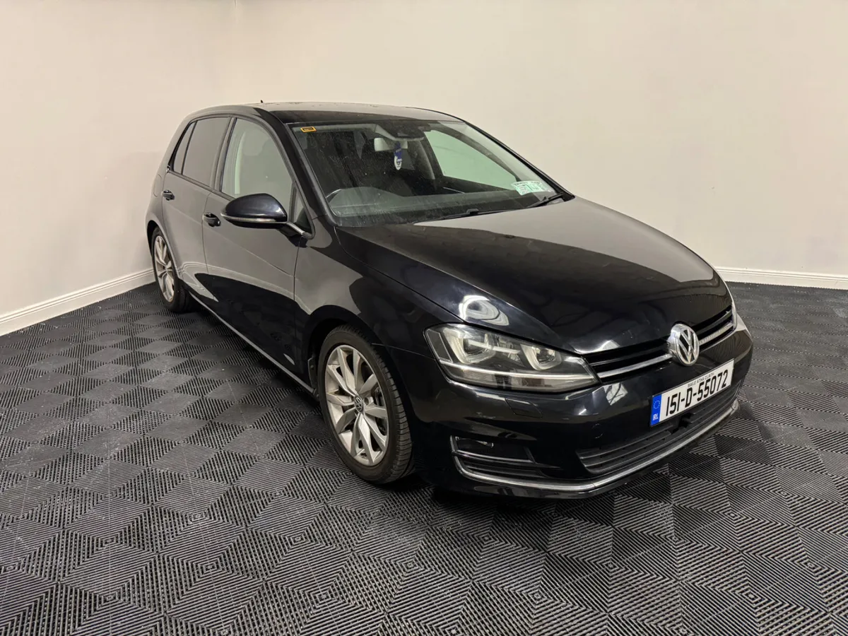 2015 Volkswagen Golf 1.4TSI Highline - Image 1