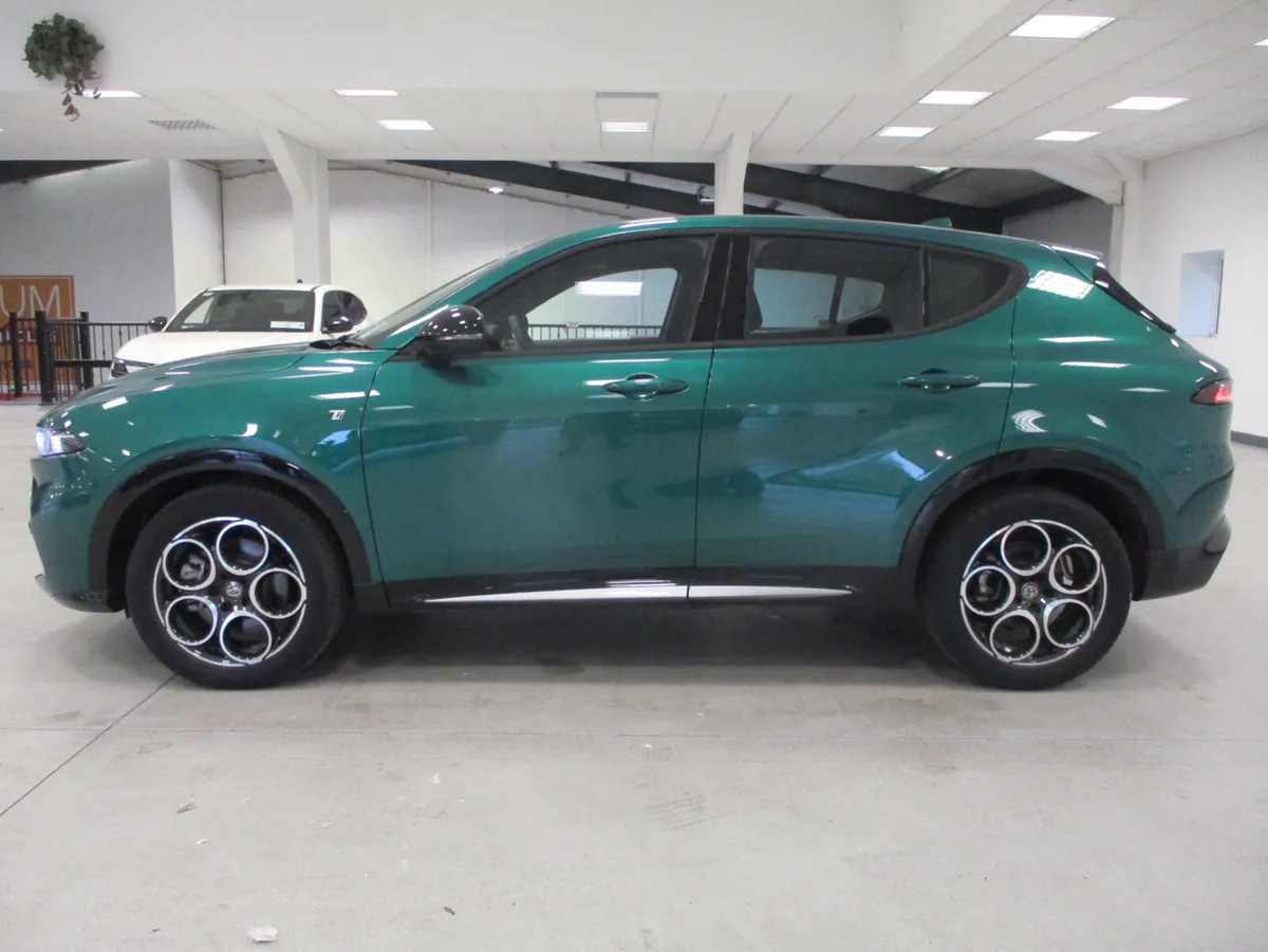 Alfa Romeo Tonale T1 1.5 MHEV 160BHP 2025 - Image 1