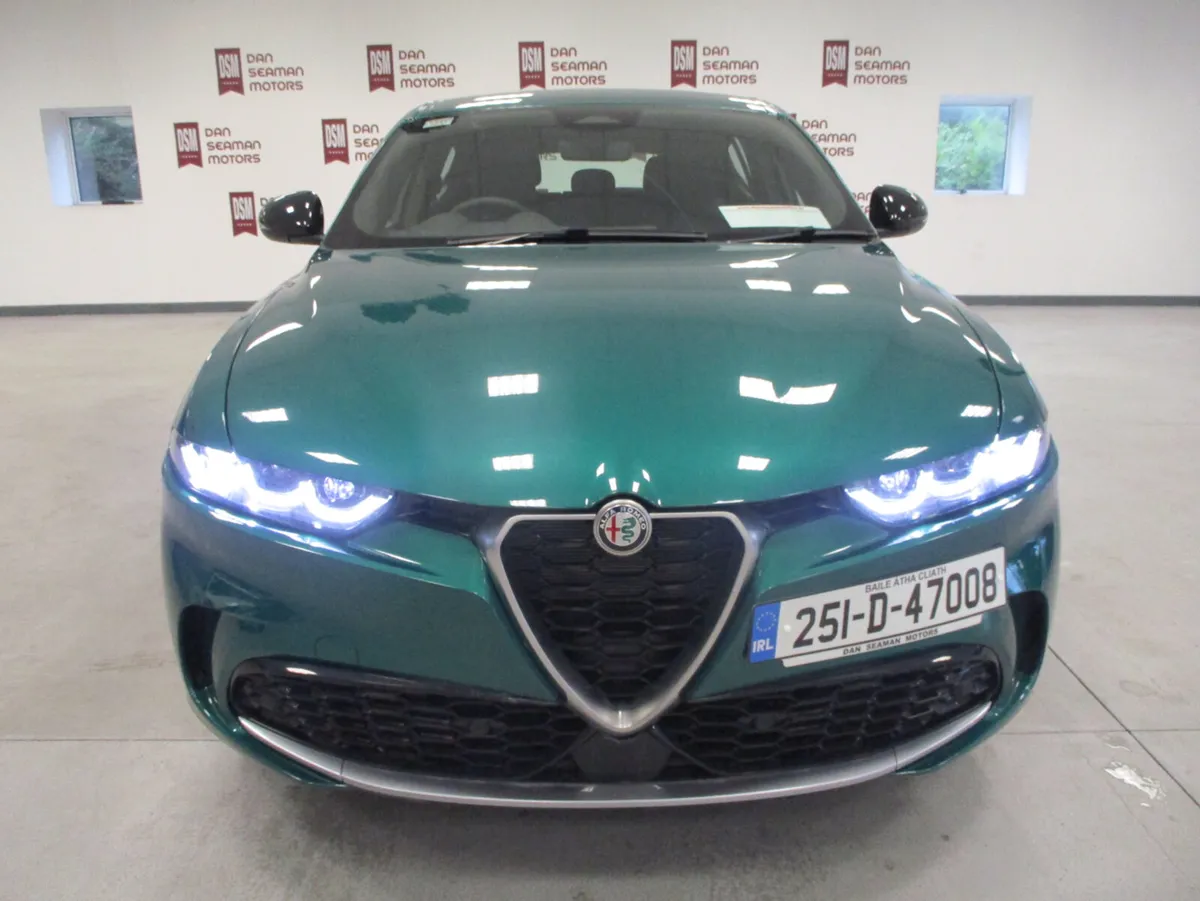 Alfa Romeo Tonale T1 1.5 MHEV 160BHP 2025 - Image 4