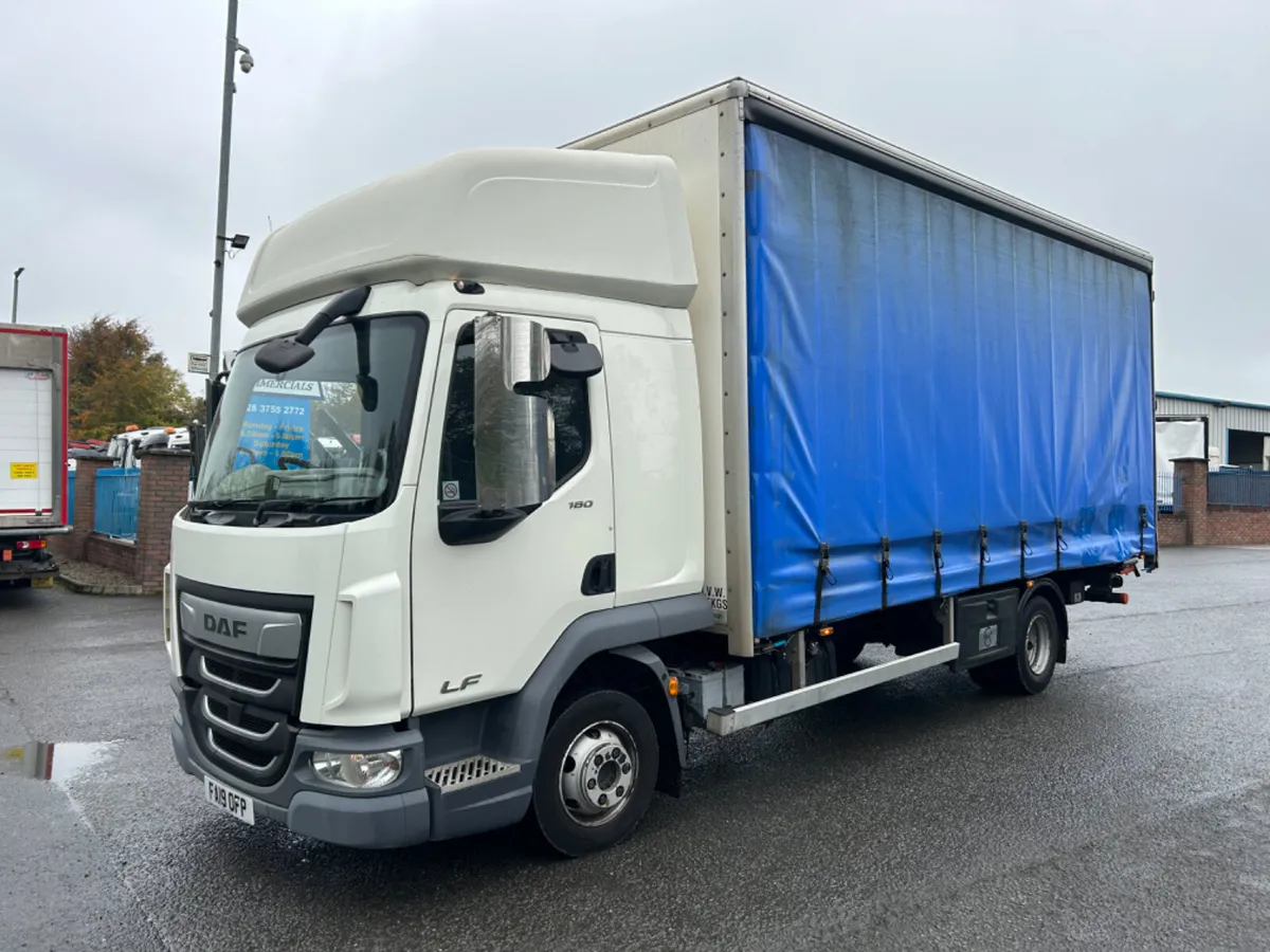 2019 Daf lf 7.5 ton sleeper cab Curtainsider lift - Image 1