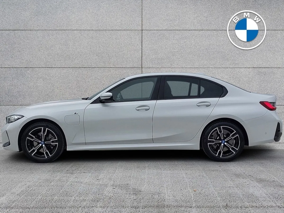 BMW 3 Series 330e M Sport - Image 3