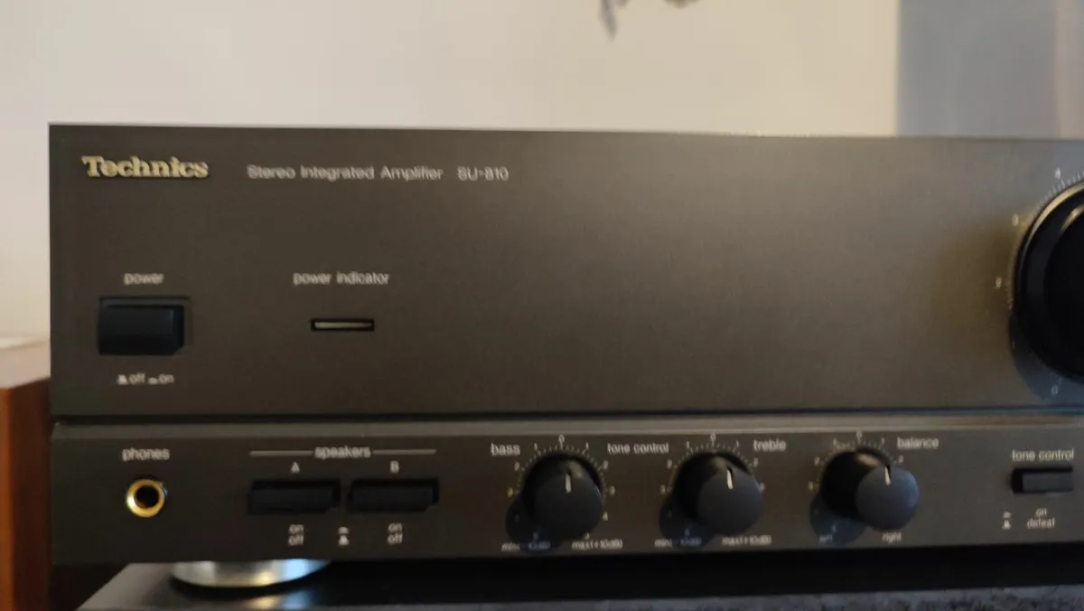 Classic Technics SU-810 amplifier. 2x40w. Like New - Image 3