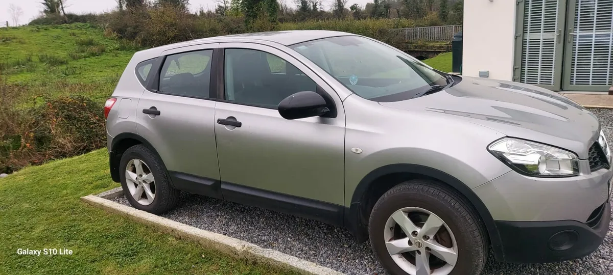 Nissan Qashqai 1.5 XE  5DR - Image 2