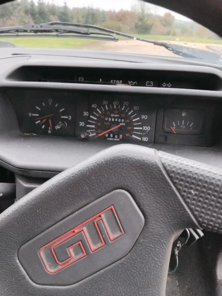 Peugeot 205 - Image 4