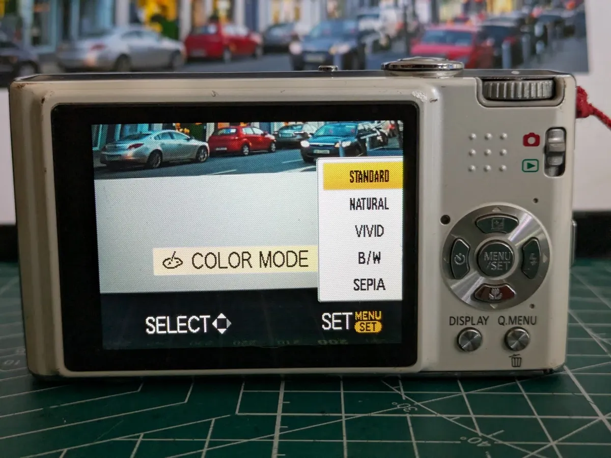 Panasonic Lumix FX37 10MP CCD🌈 Leica💥 lens - Image 3