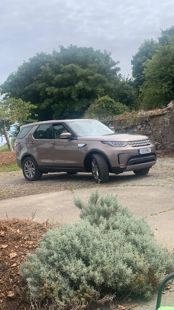 Land Rover Discovery 2017 - Image 1