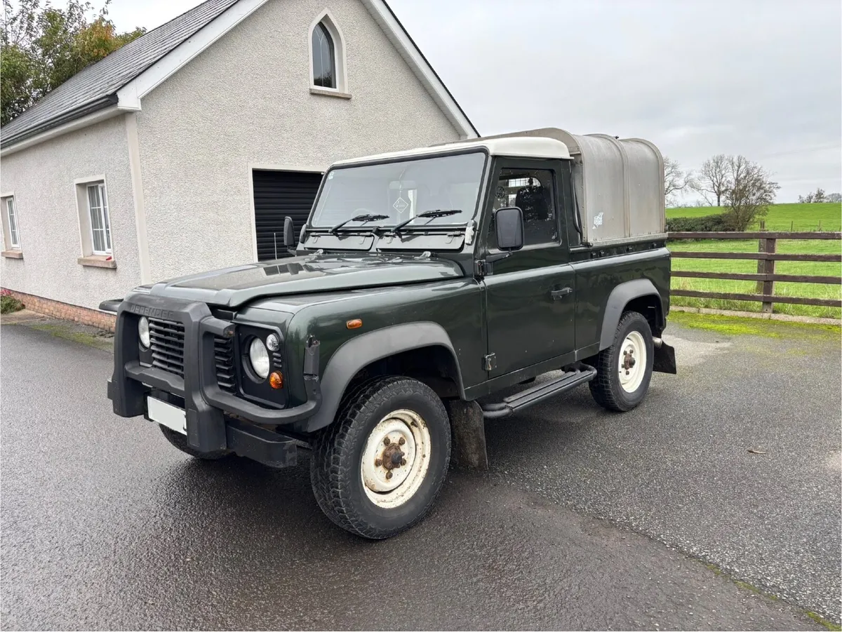 Land Rover Defender 90 TD5 - Image 4