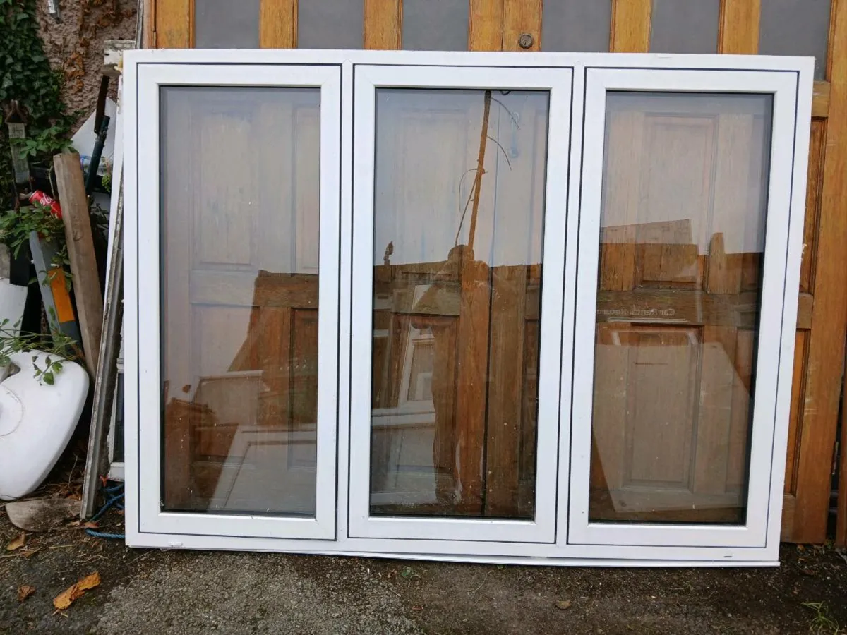 Pvc window (like new) - Image 2