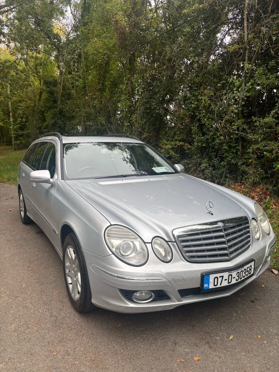 Mercedes E200 Kompressor Estate 7 Seater - Image 1