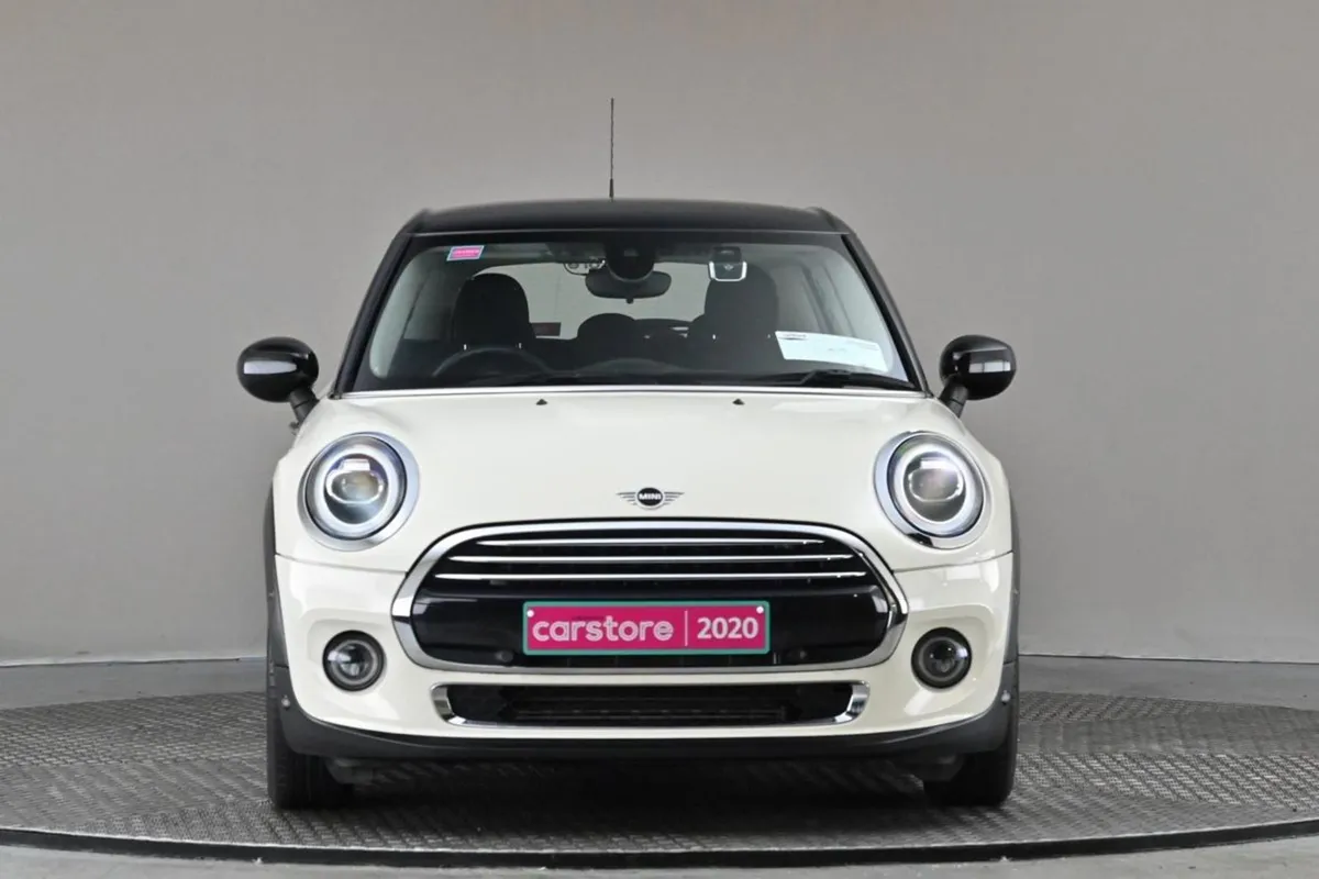 MINI Cooper 1.5 Cooper Auto 5DR  bi-tone Roof rev - Image 2