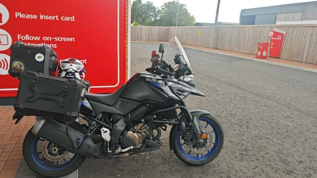 Suzuki Vstrom 1050 - Image 2