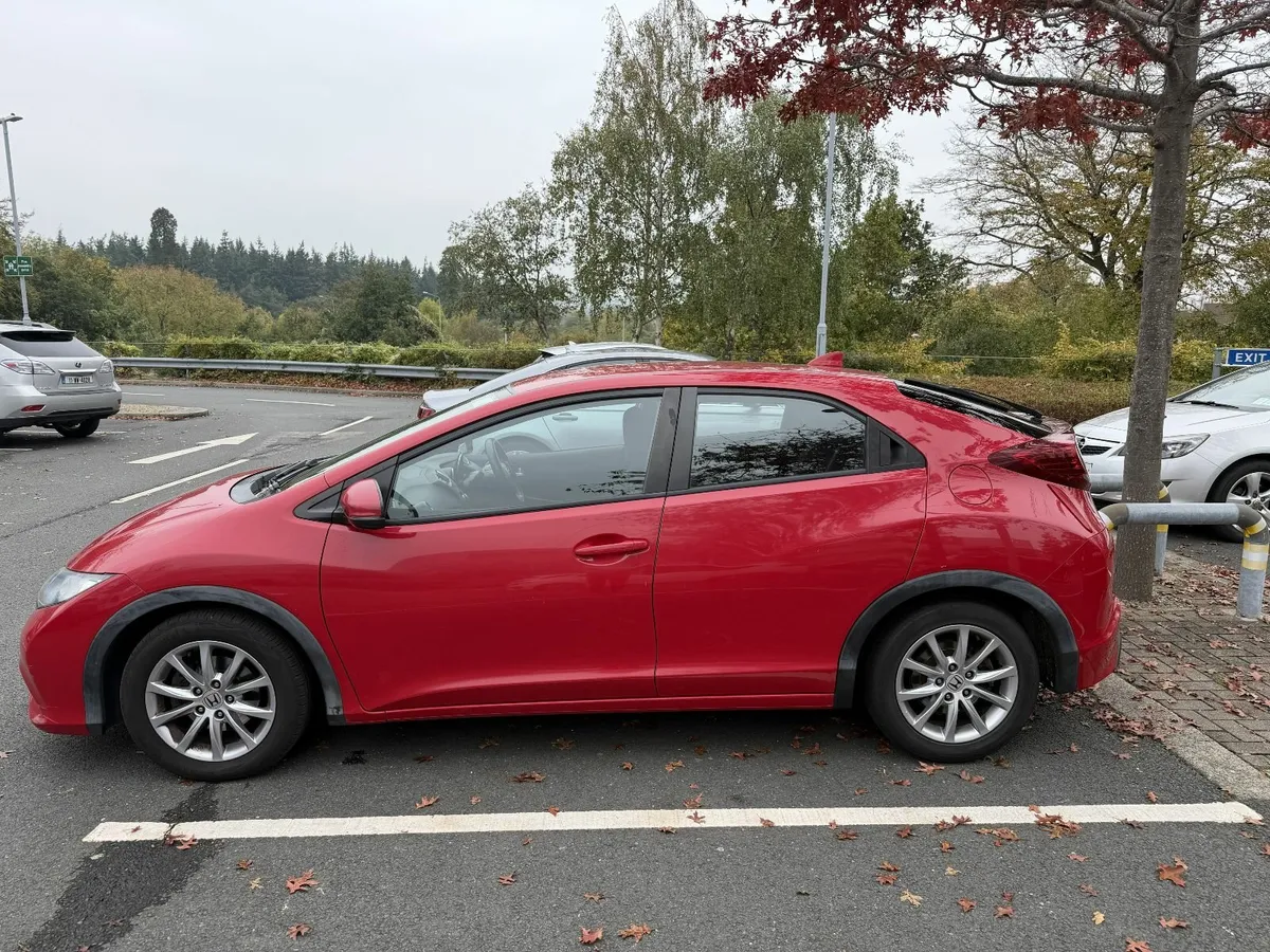 Honda Civic 2015 - Image 4