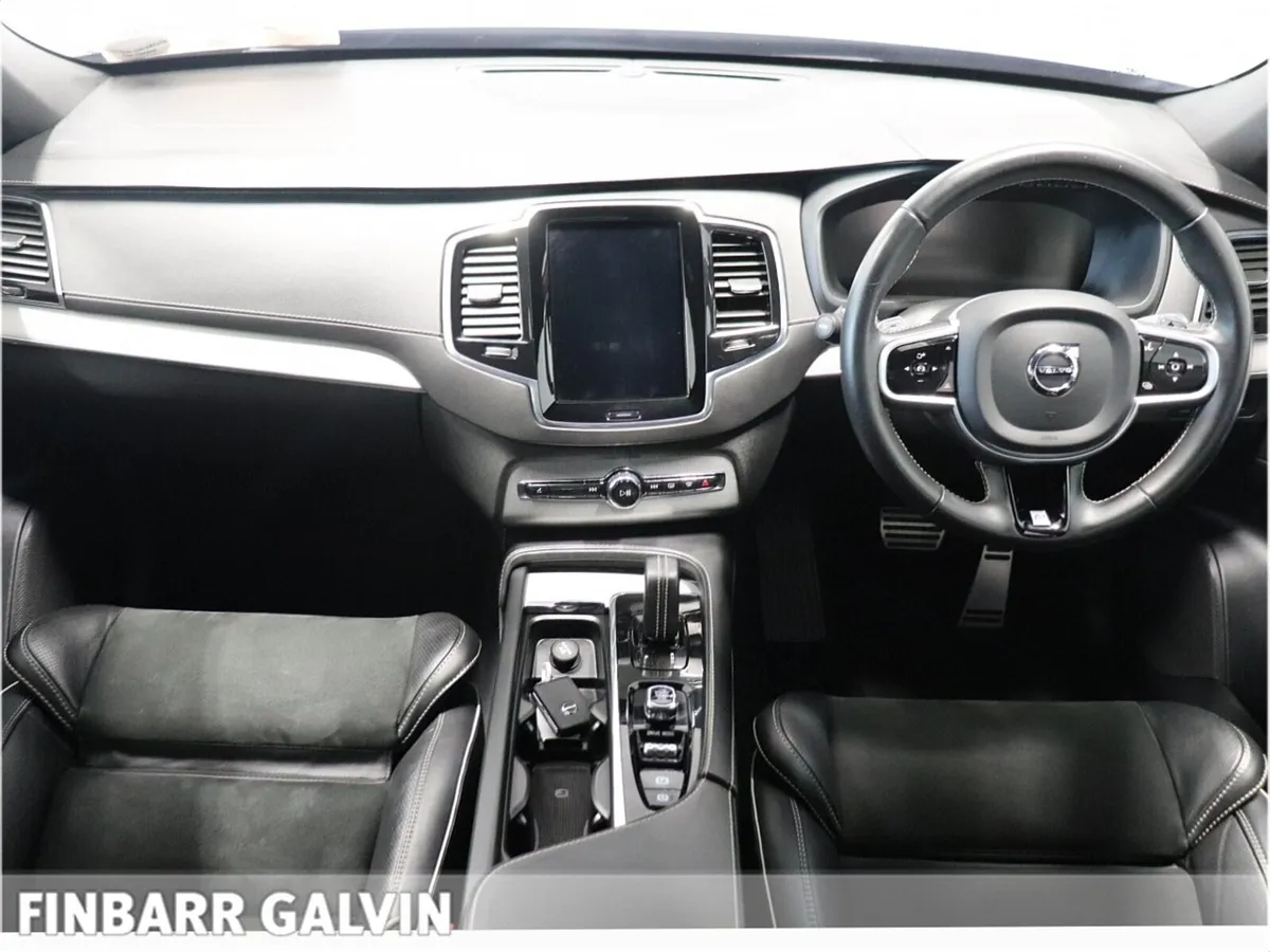 XC90 R-DESIGN 2.0 PLUG IN HYBRID 4X4 - Image 4